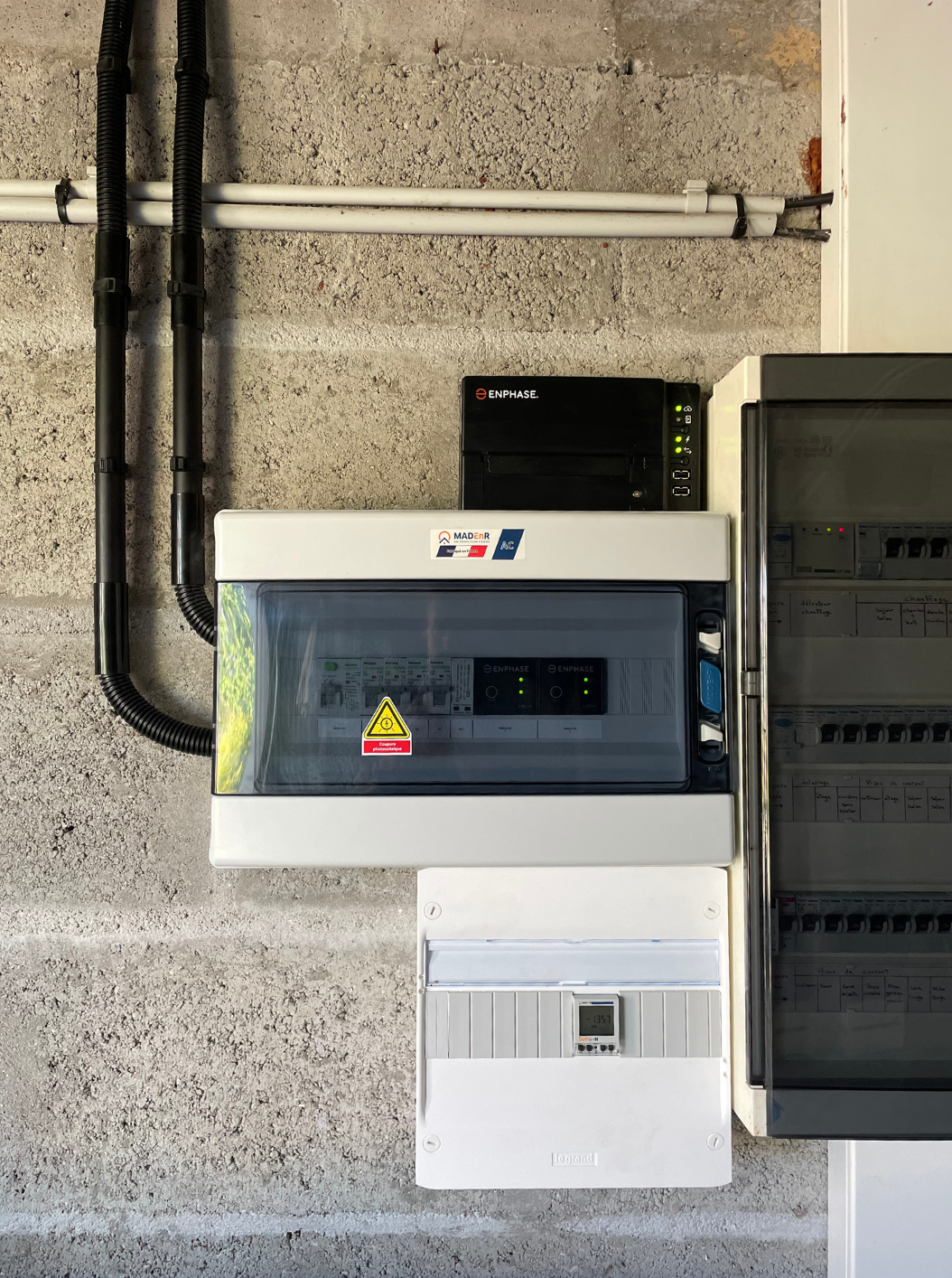 coffret électriques, autoconsommation avec revente de surplus, électricien en Bretagne, solaire